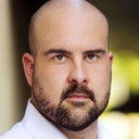 Callan Knight als Danno