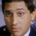 Hussein El Sherif als ضابط شرطة النجدة