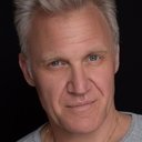 Terry Serpico als Jon Van Luytens