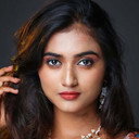 Gayatri Patel als Suhani