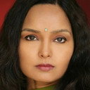 Ananya Khare als Kumud Mukherjee