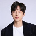 윤선우 als Wang Yo-han
