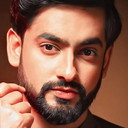 Sushmit Mukherjee als Rudrik Banerjee