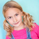 Violet Raine McMahan als Classmate