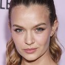 Josephine Skriver als Self