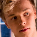 Niklas Rautén als Valo