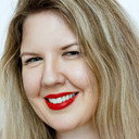 Erica Cain als Narrator (voice)