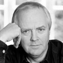 Tim Rice als Newscaster