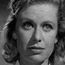 Sally Bazely als 
