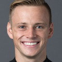 Steele Johnson als Garrett Delaney