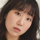 Jeong Ye-nok als Lee Hui Sin [Lee Hee-su's sister]