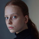 Isabelle Grill als Karolin