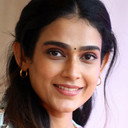 Aakanksha Singh als Samaira Khanna