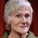 Bente Børsum als Ruth Vang