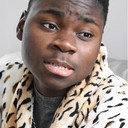 Joshua Sada als Thompson