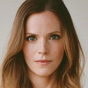 Katie Rose Clarke als Clara Johnson