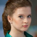 Yekaterina Kopanova als chubby bridesmaid