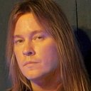 Glen Drover als Guitar