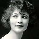Grace Valentine als Dordelia Wilson