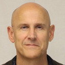Jeffrey Riseden als Businessman