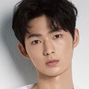 Han Dong-ho als Secretary Jo