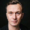 Денис Старков als Александр Максимов