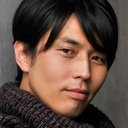 袴田吉彦 als Baron (voice)