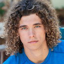 Ryan Winn als Bo