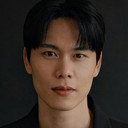 Jang Myung-jin als Police
