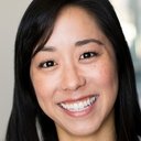 Kaitlyn Tanimoto als Comedy Club Waitress