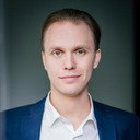Tristan Bumm als Suspect