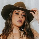 Lauana Prado als 