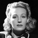 Binnie Barnes als Mildred Dean