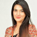 Rabab Hashim als Bushra