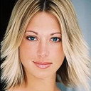 Katie Hein als Risa