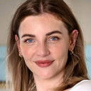 Molly Egelind als Astrid