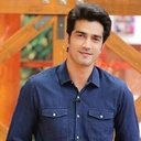 Shehzad Sheikh als Head Waiter