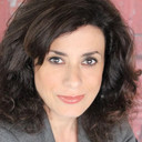 Laura Fuino als Lady Leah