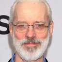 Terrence Mann als Johnny Steele / Ug