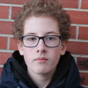 Zachary LeBaron als Theodore