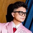 Vhong Navarro als Rico Suave