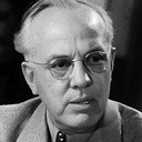 John Hyams als Bank Manager (uncredited)