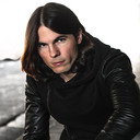 Chandler Rylko als George