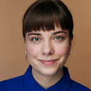 Eva Bühnen als Jennifer Dickel