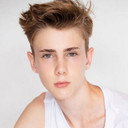 Rafael Schaefer als Son