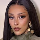 Doja Cat als Self