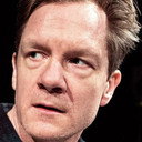 Carl Martin Norén als Svensk mand (stemme)