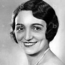 Marie Burke als Woman at first Seance