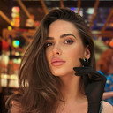 Sabine Jemeljanova als Regine