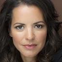 Michelle Arvizu als Nina